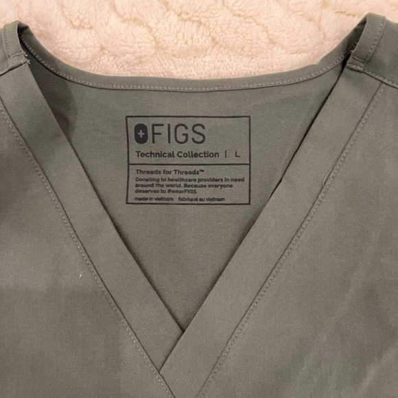 Figs Catarina One-Pocket Scrub Top - Large, Moss - Picture 4 of 4